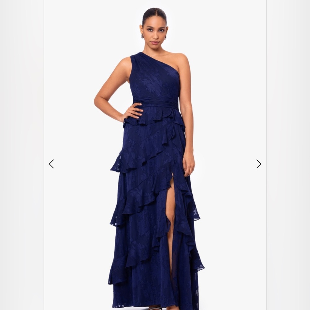One shoulder , navy blue , formal dress .Like new .